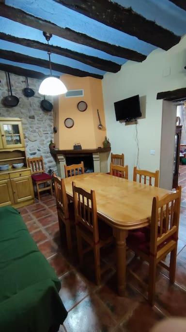 Casa Rural La Criva Crivillen Eksteriør billede